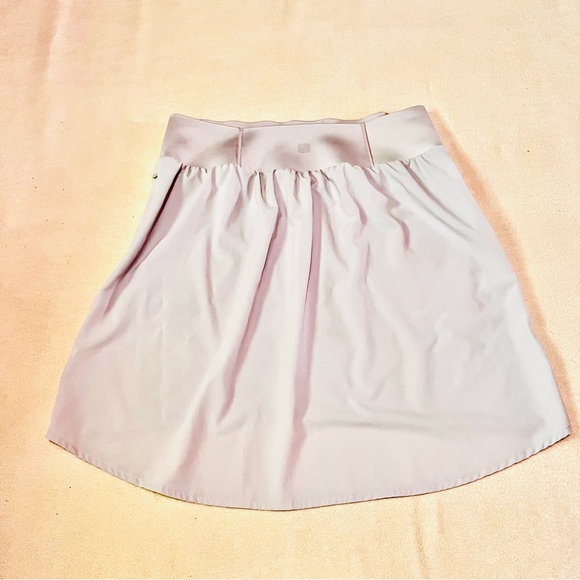 FLX urban commuter skirt | workout skirt | feminine - Picture 4 of 6